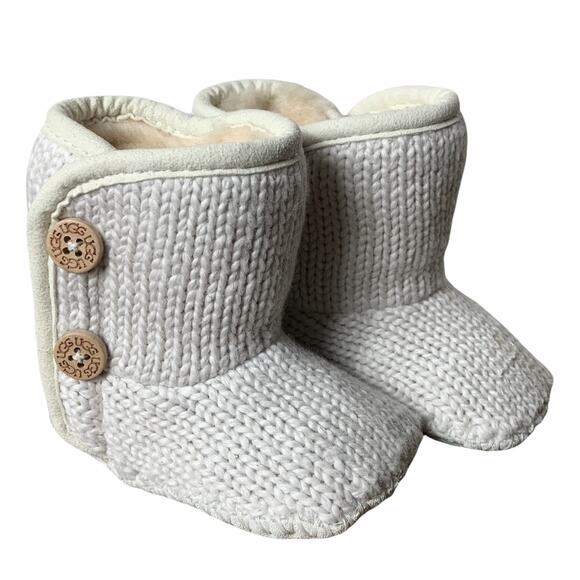 NEW! UGG Purl Knit Boots - Picture 1 of 10